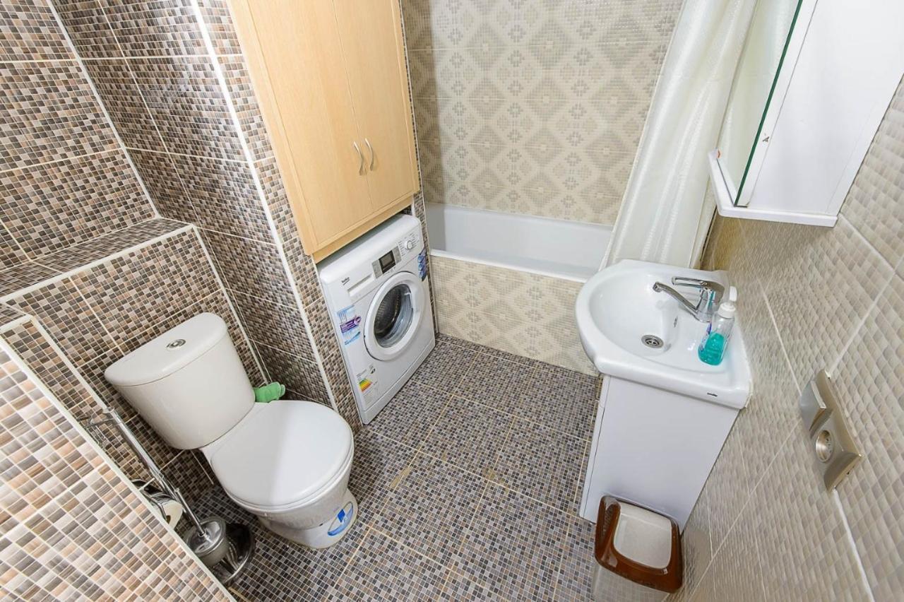 оn Makatayeva 5 B Apartment *