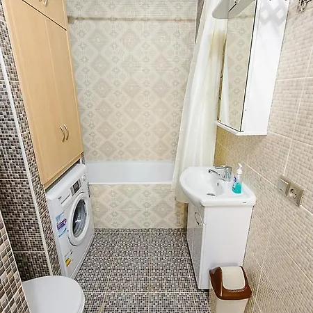 Apartment Оn Makatayeva 5 B Almaty Exterior photo